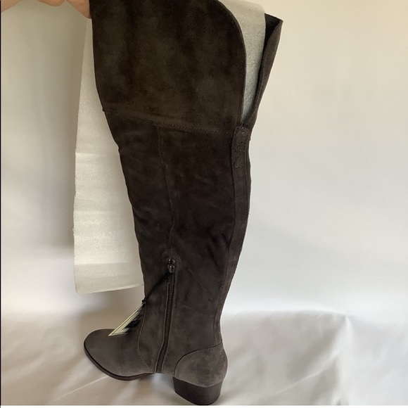 RARE NIB Frye Clara Over the Knee Suede Boots in Smoke Size 10 - Picture 3 of 7